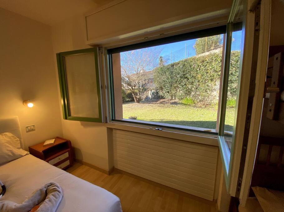 Casa Vacanza Veronica Con Giardino Verbania Dış mekan fotoğraf