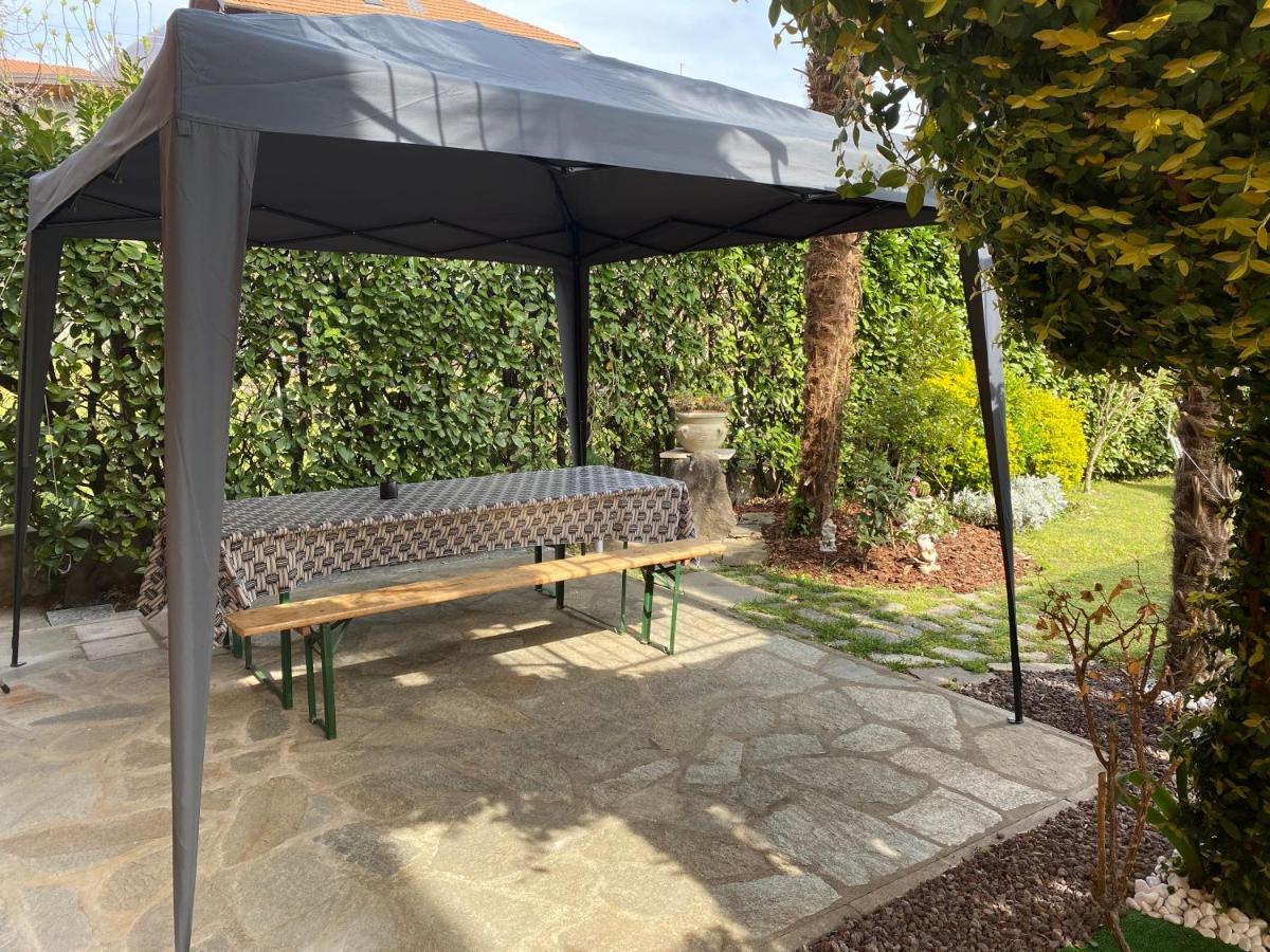 Casa Vacanza Veronica Con Giardino Verbania Dış mekan fotoğraf